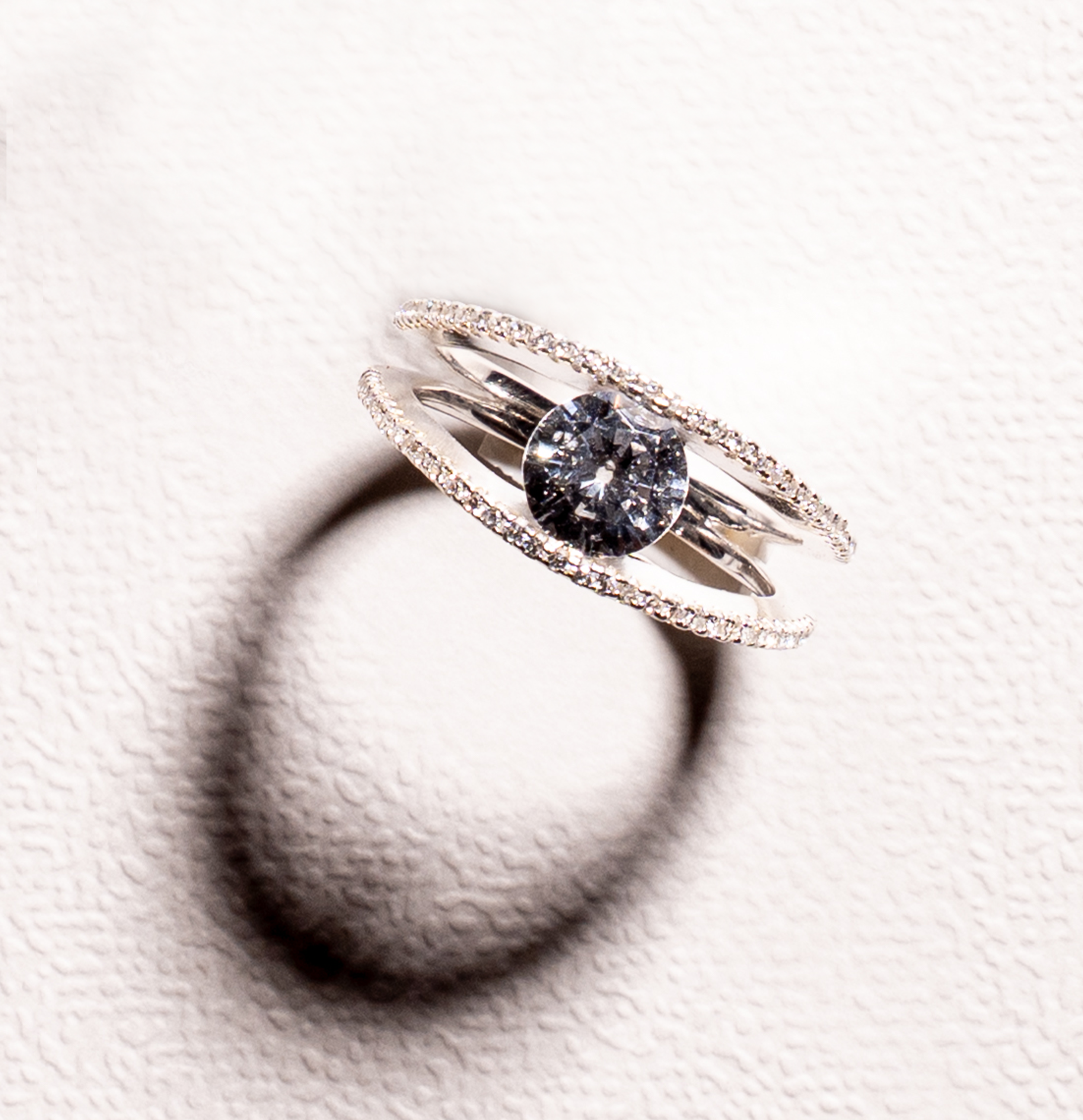 Anillo Punto de Luz Premium